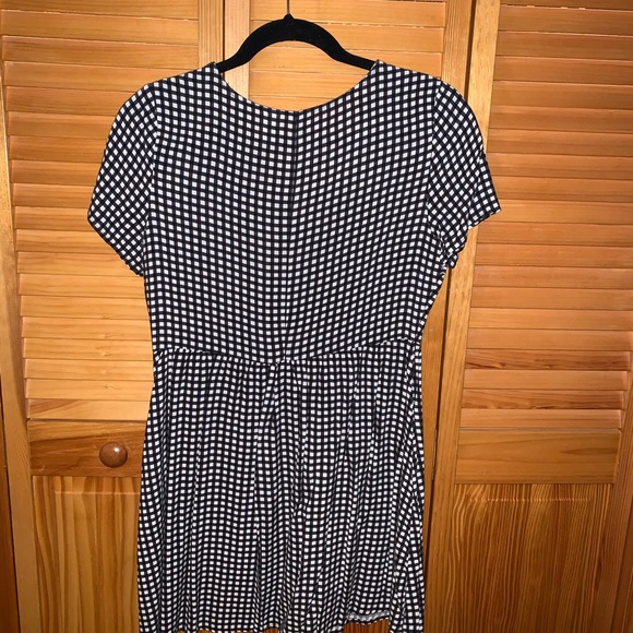 H&M Casual Dress - Picture 2 of 3